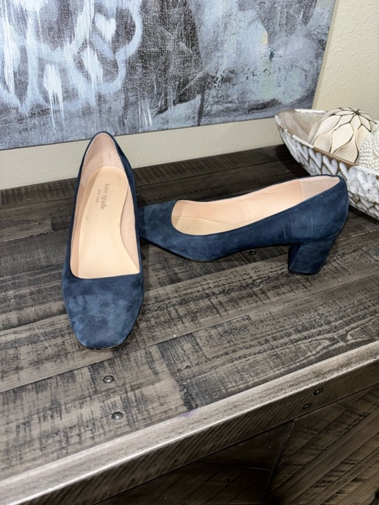 kate spade Shoes - Kate Spade New York navy suede box pump SZ 7​